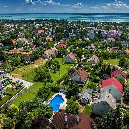 Fuege Villa Luxury & Wellness Balatonfured Bagian luar foto