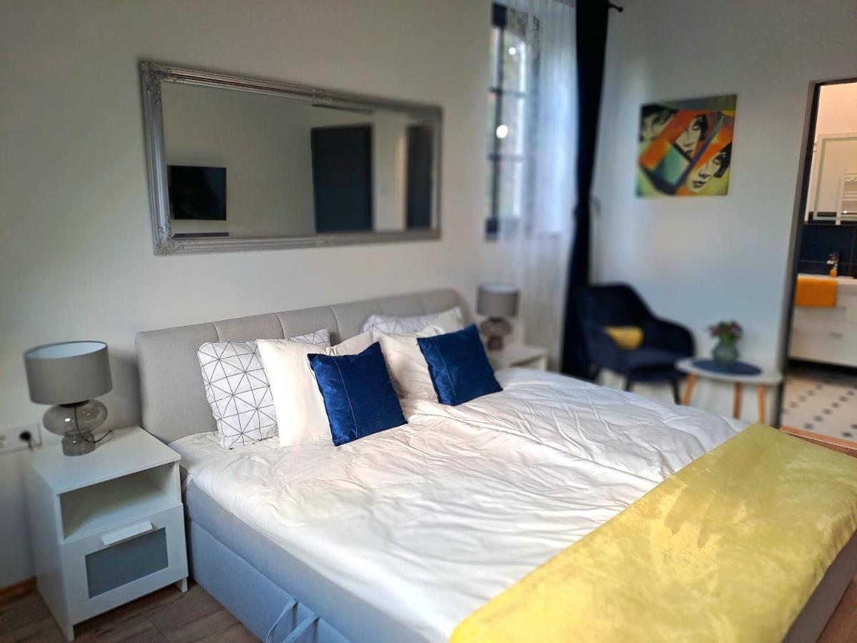 Fuege Villa Luxury & Wellness Balatonfured Bagian luar foto