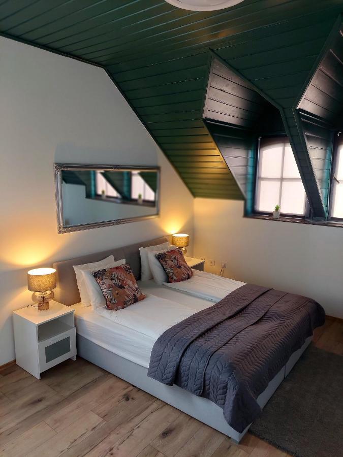 Fuege Villa Luxury & Wellness Balatonfured Bagian luar foto