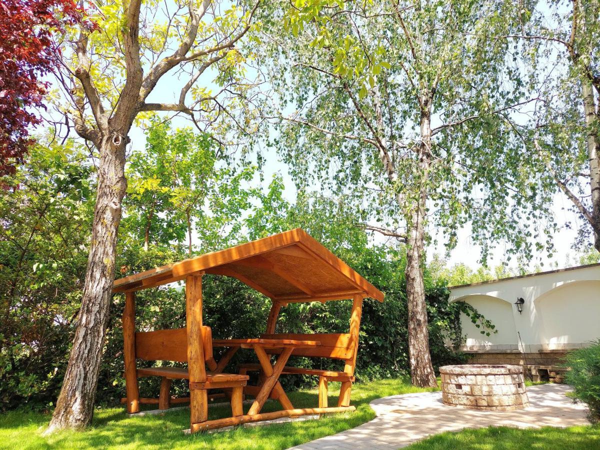 Fuege Villa Luxury & Wellness Balatonfured Bagian luar foto